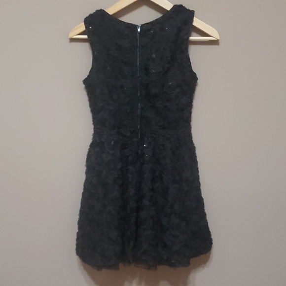 Girls size 12 black dress with Rose's and sequins - Picture 5 of 8